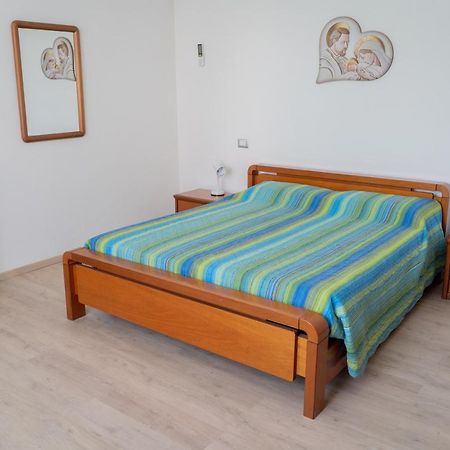 Reno Family House Apartment Равена Екстериор снимка